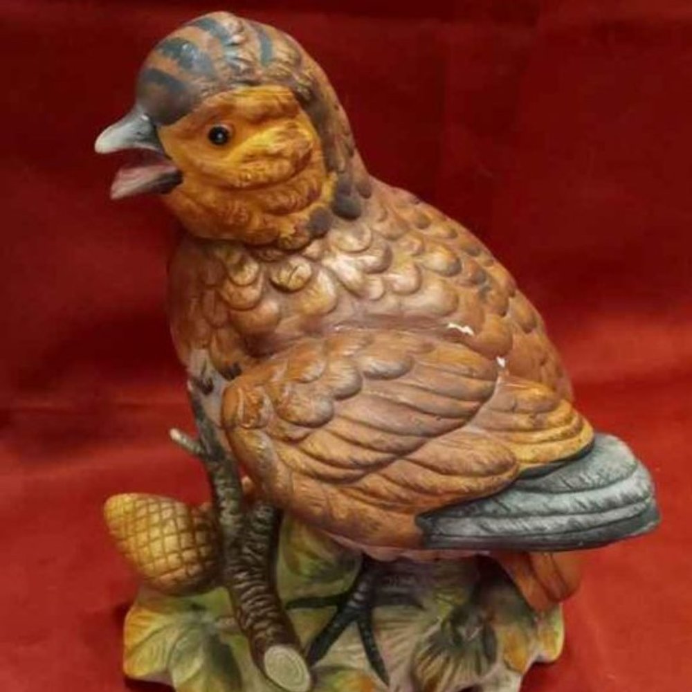 VINTAGE PORCELAIN PHEASANT FIGURINE/STATUE 1980S BY ROYAL CROWN